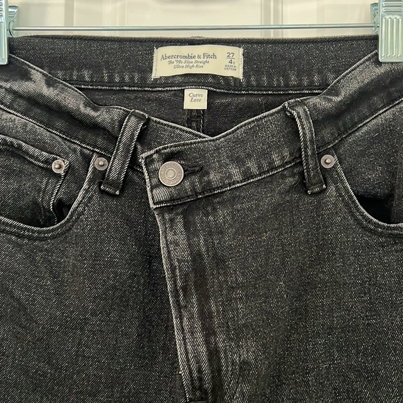 Abercrombie & Fitch 90’s slim straight ultra high rise - Picture 3 of 6